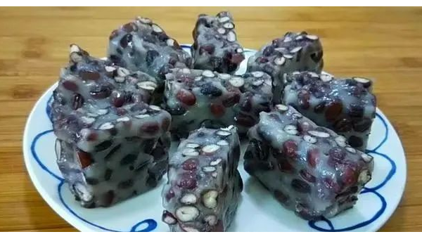 家中铺红地毯的风水讲究-主题美化网