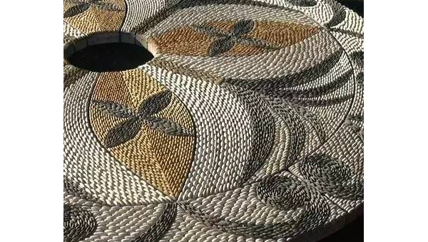 院子里铺鹅卵石风水怎样-主题美化网